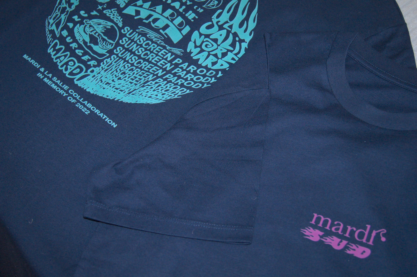 GRAPHIC Tee Shirt - Navy/Green Water