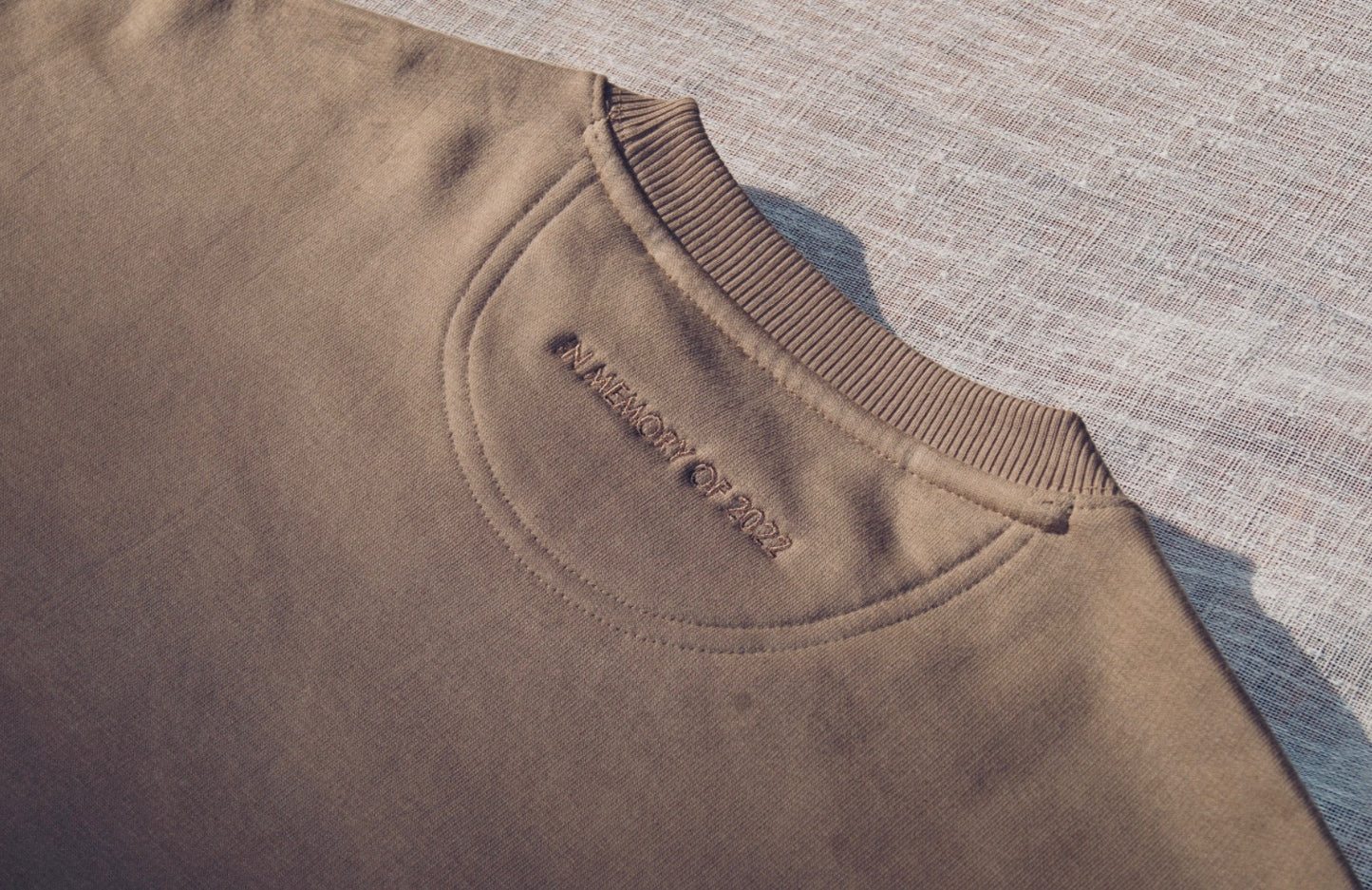 LSND Crew Neck - Dark Beige & Cream